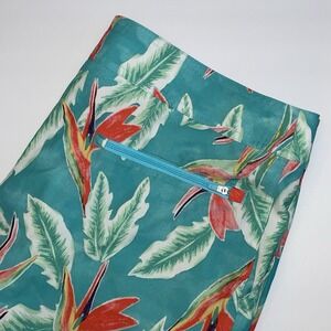 Chubbies Swim Trunk Men's Large Lined 5.5"‎ Inseam Green Floral Stretch Pockets